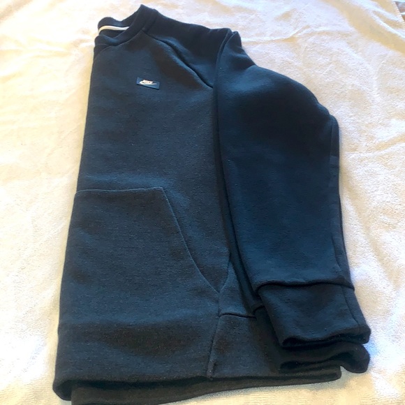 NIKE CREWNECK SWEATSHIRT - Picture 2 of 8